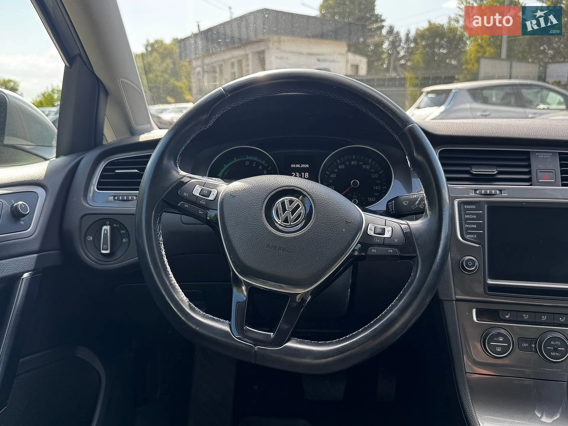 2016 Volkswagen Golf - мініатюра 21