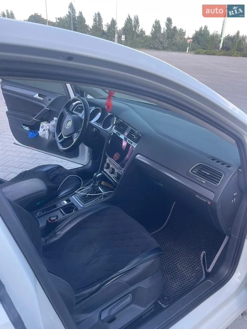 2017 Volkswagen Golf - мініатюра 13