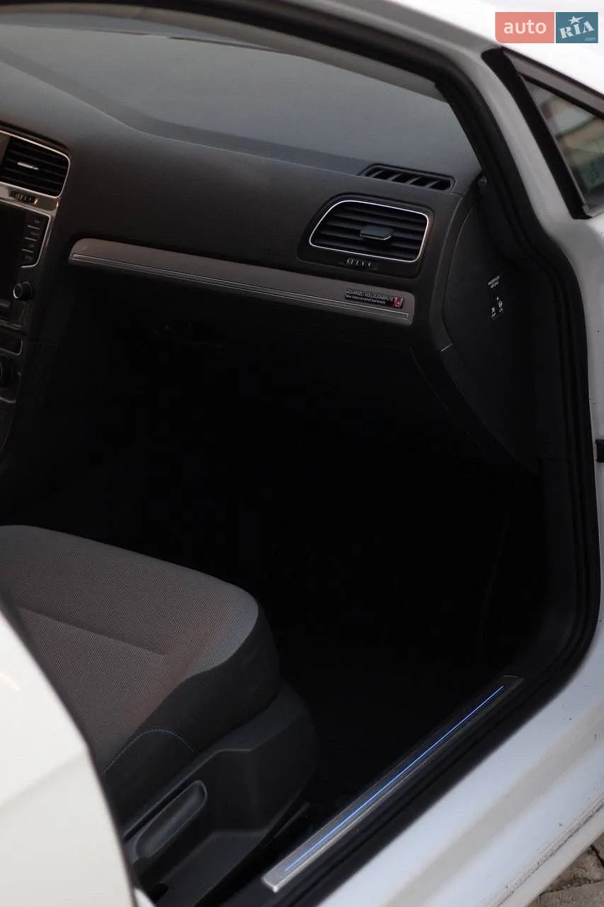 2014 Volkswagen Golf - мініатюра 13