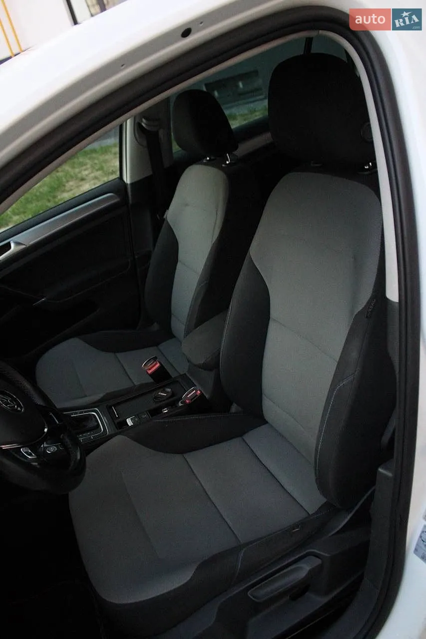 2014 Volkswagen Golf - мініатюра 21