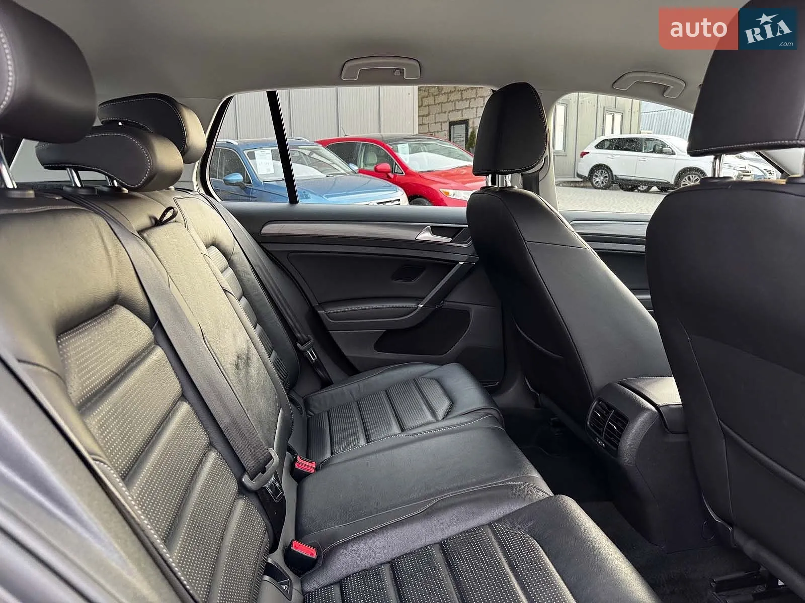 2017 Volkswagen Golf - мініатюра 34