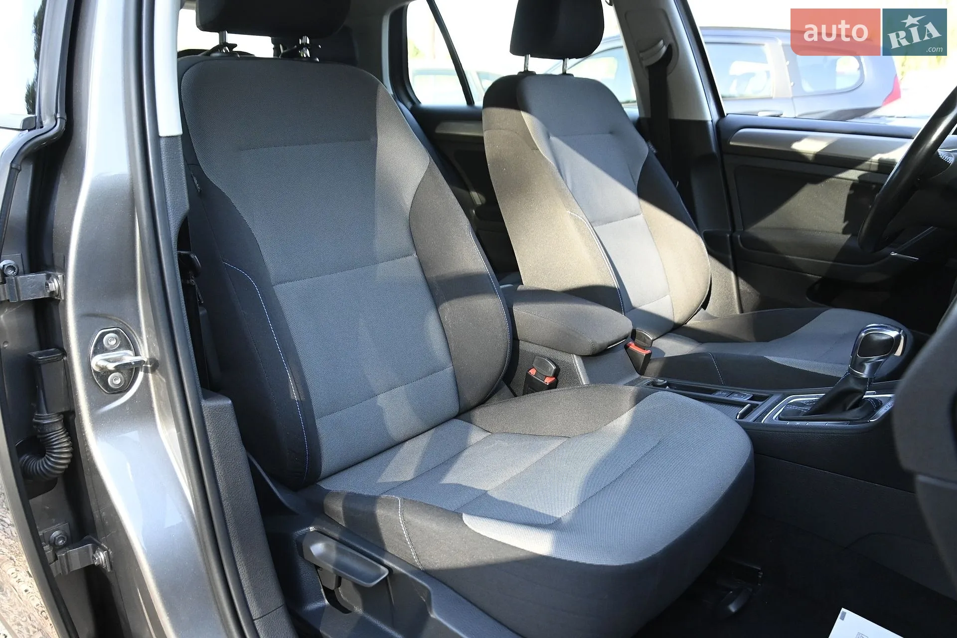 2015 Volkswagen Golf - мініатюра 28