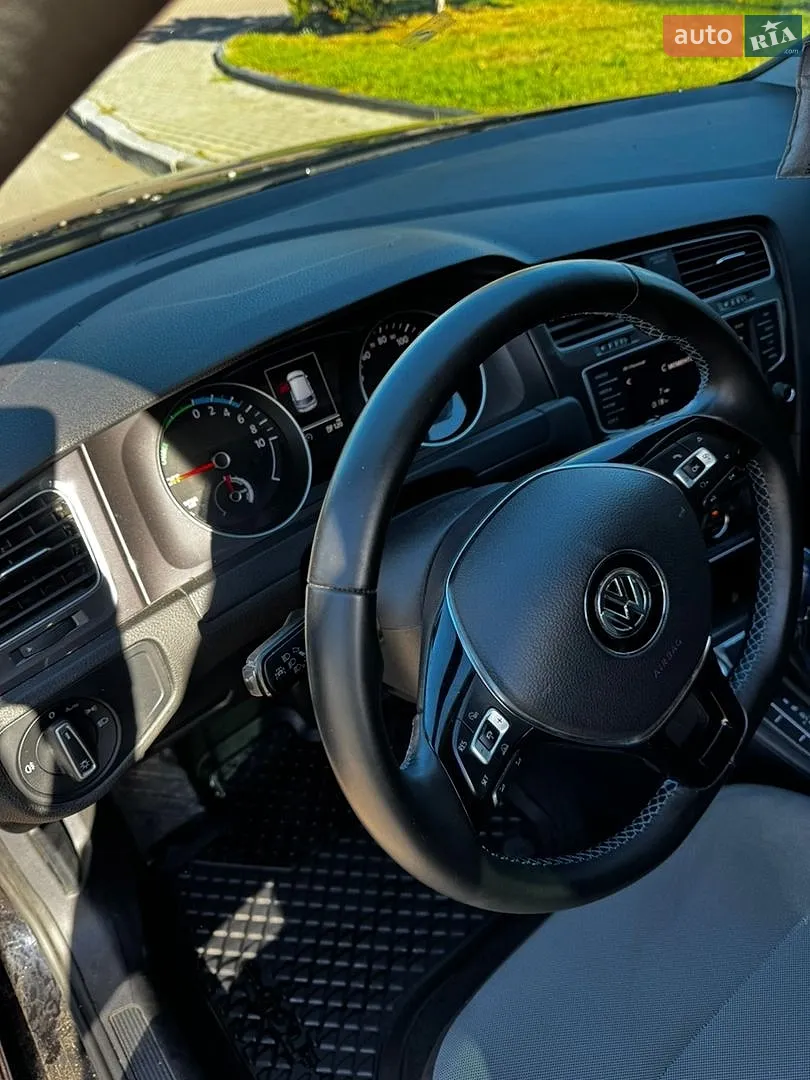 2017 Volkswagen Golf - мініатюра 10