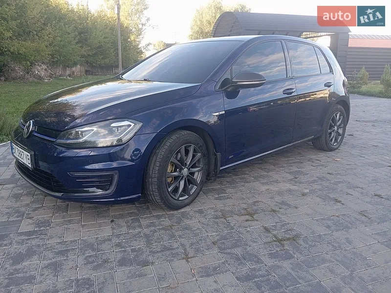 Volkswagen e-Golf 2017