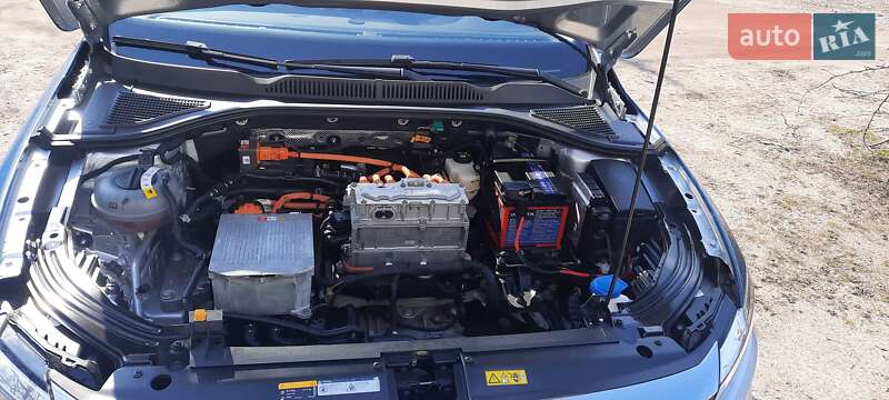 Седан Volkswagen e-Lavida 2019 в Барышевке