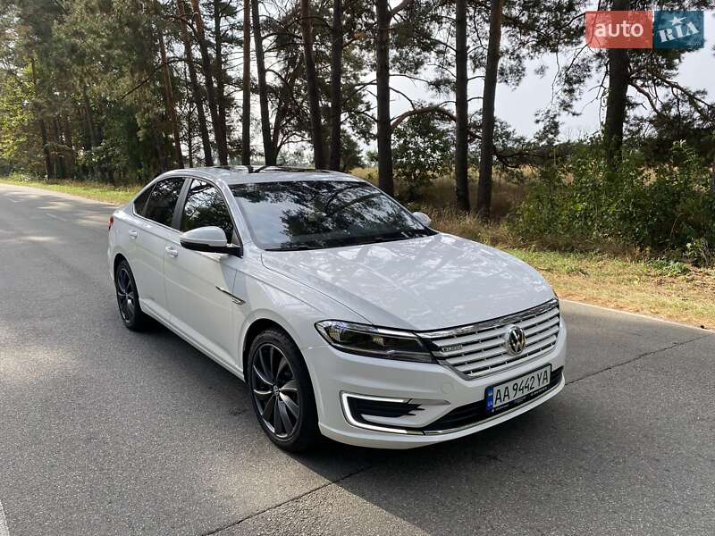 Volkswagen e-Lavida 2019