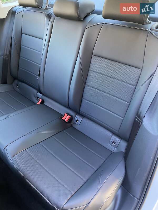 Седан Volkswagen e-Lavida 2019 в Києві