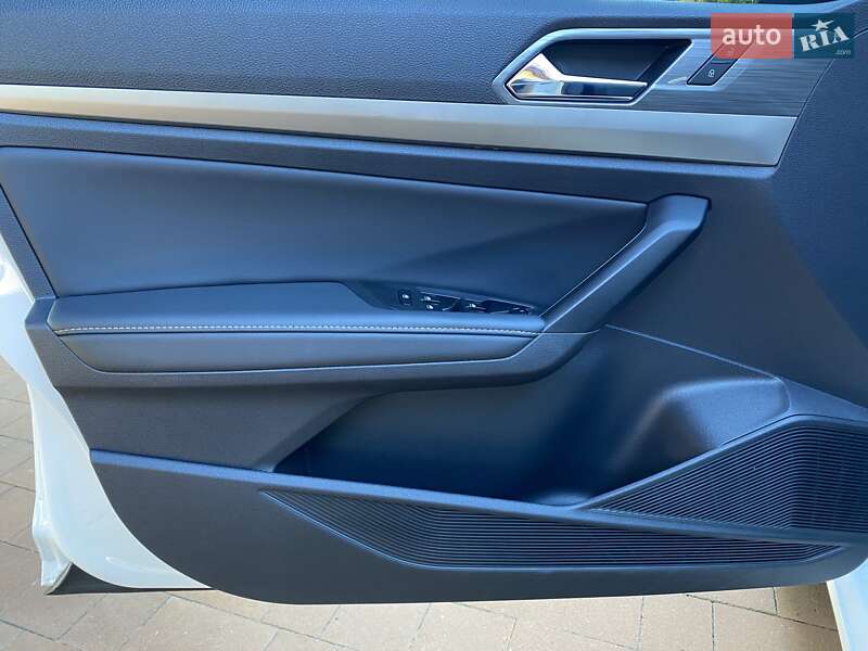 Седан Volkswagen e-Lavida 2019 в Києві