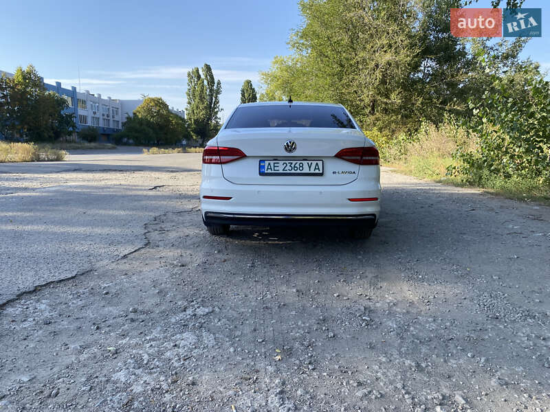 Седан Volkswagen e-Lavida 2019 в Днепре