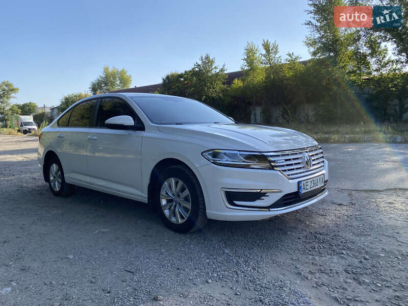 Volkswagen e-Lavida 2019