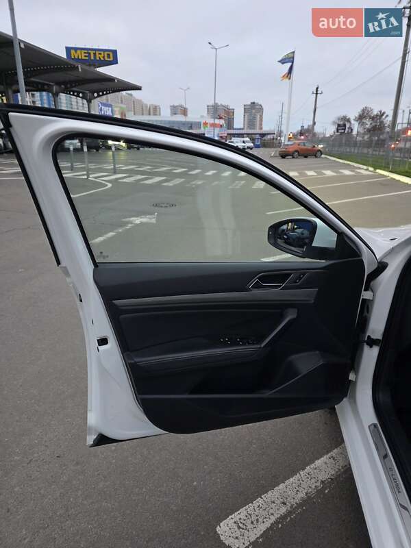 Седан Volkswagen e-Lavida 2019 в Одессе