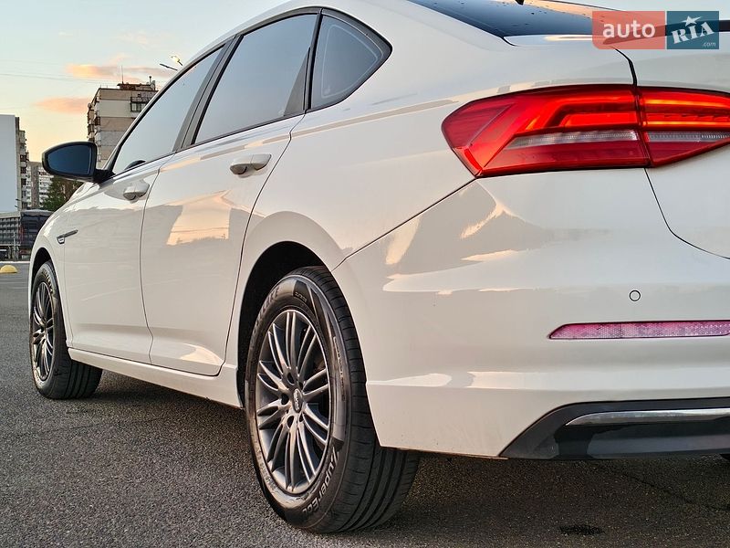 Седан Volkswagen e-Lavida 2019 в Киеве