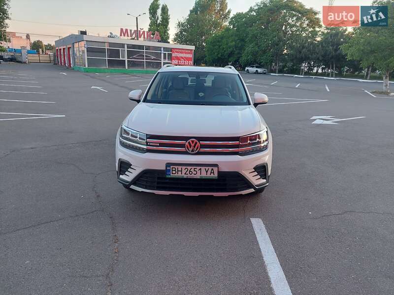 Volkswagen E-Tharu 2020