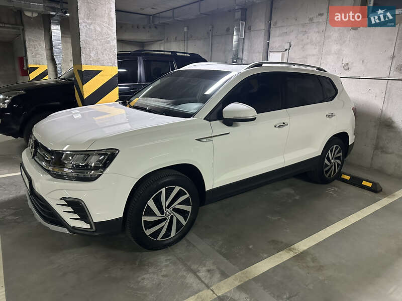 Внедорожник / Кроссовер Volkswagen E-Tharu 2020 в Полтаве