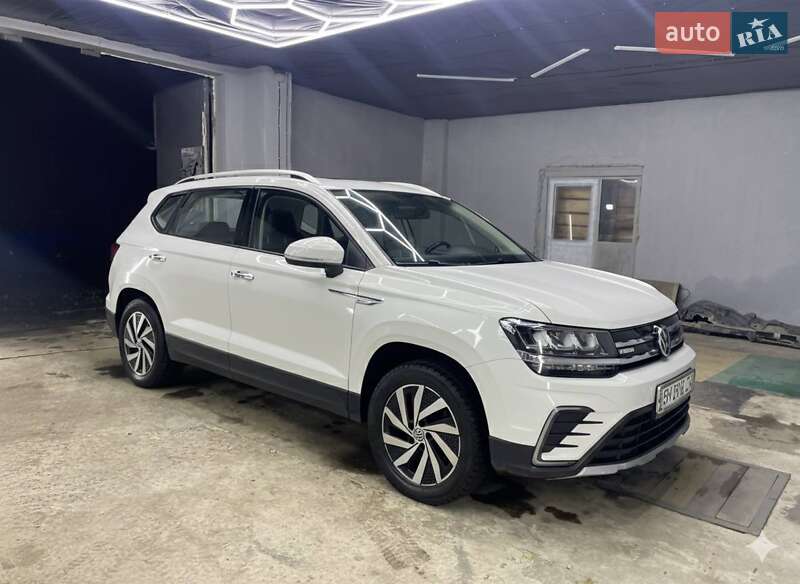 Внедорожник / Кроссовер Volkswagen E-Tharu 2020 в Шостке