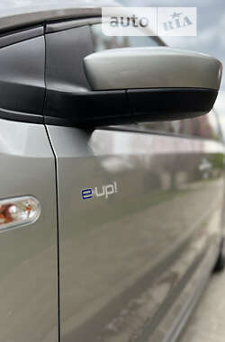 Хетчбек Volkswagen e-Up 2014 в Луцьку