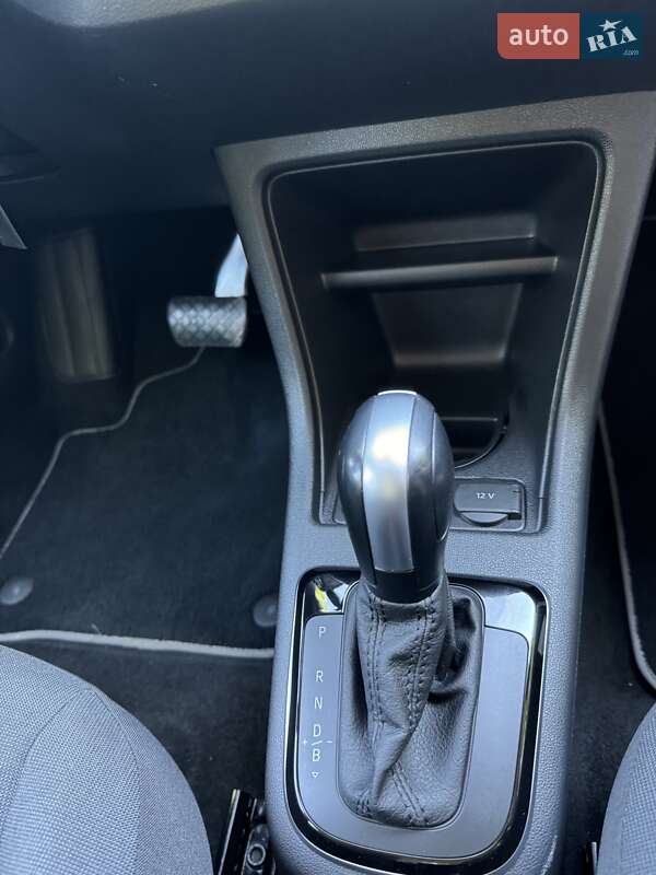 Хэтчбек Volkswagen e-Up 2022 в Запорожье