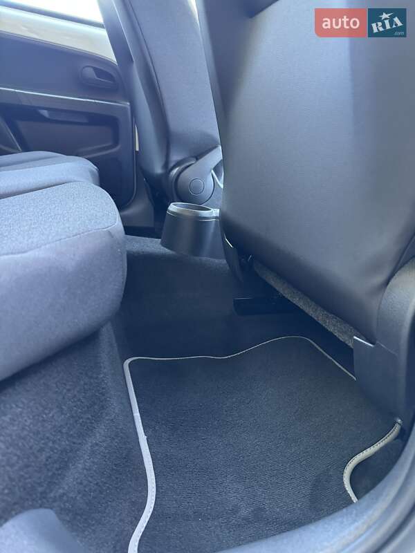 Хэтчбек Volkswagen e-Up 2022 в Запорожье