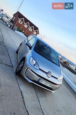 Хэтчбек Volkswagen e-Up 2020 в 