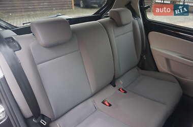 Хетчбек Volkswagen e-Up 2014 в 
