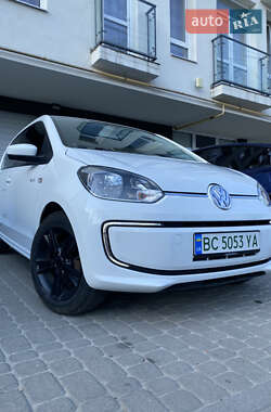Хэтчбек Volkswagen e-Up 2013 в 