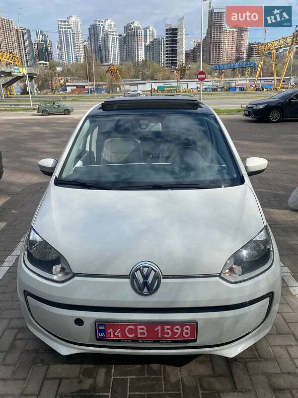 Хэтчбек Volkswagen e-Up 2014 в Киеве