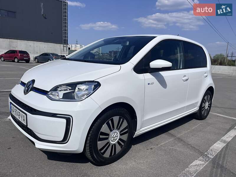 Хетчбек Volkswagen e-Up 2018 в Ірпені