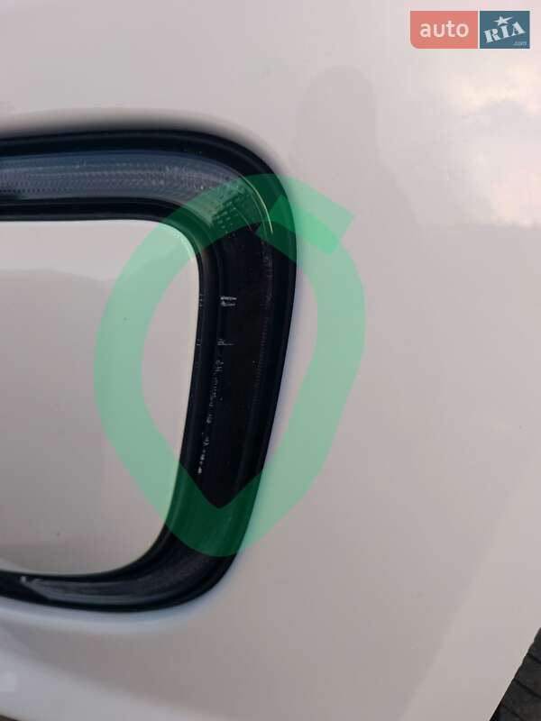 Хэтчбек Volkswagen e-Up 2015 в Дереваче