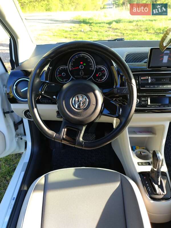 Хетчбек Volkswagen e-Up 2014 в Коломиї