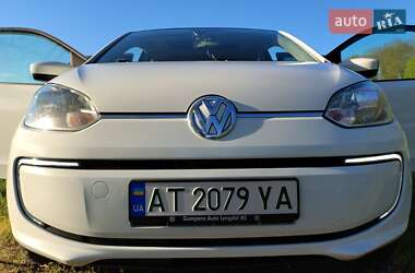 Хэтчбек Volkswagen e-Up 2014 в 