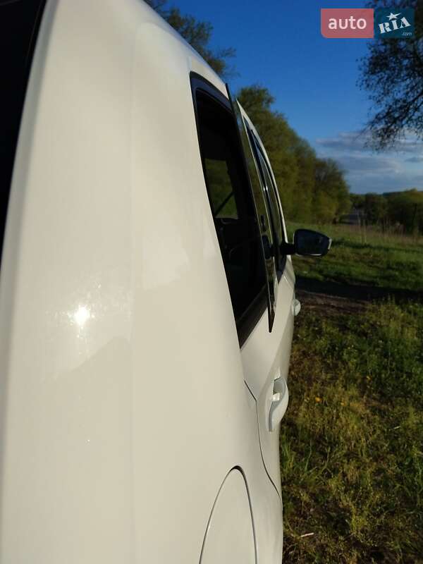 Хетчбек Volkswagen e-Up 2014 в Коломиї