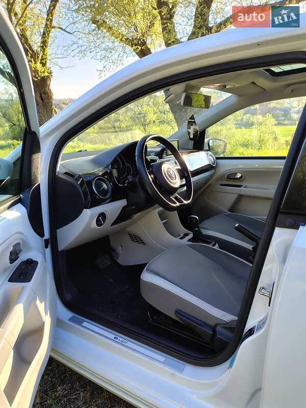 Хетчбек Volkswagen e-Up 2014 в Коломиї