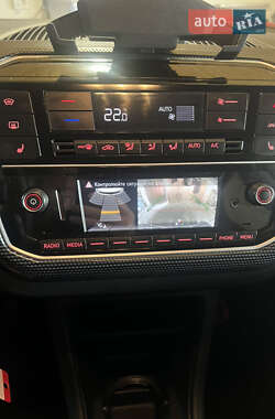Хетчбек Volkswagen e-Up 2023 в 