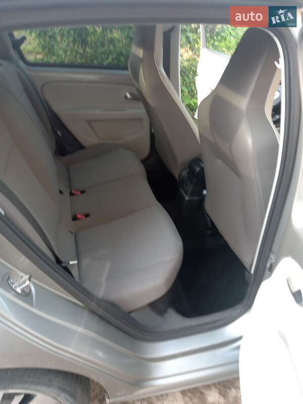 Хэтчбек Volkswagen e-Up 2013 в Львове