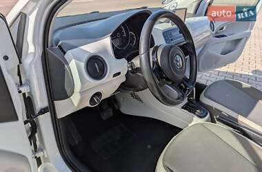 Хетчбек Volkswagen e-Up 2013 в 