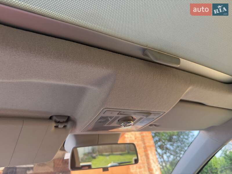 Хэтчбек Volkswagen e-Up 2013 в Львове