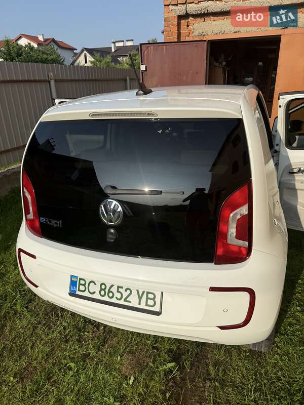 Хэтчбек Volkswagen e-Up 2013 в Львове