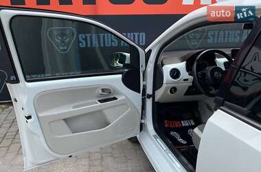 Хэтчбек Volkswagen e-Up 2013 в 
