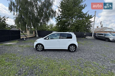Хэтчбек Volkswagen e-Up 2014 в 