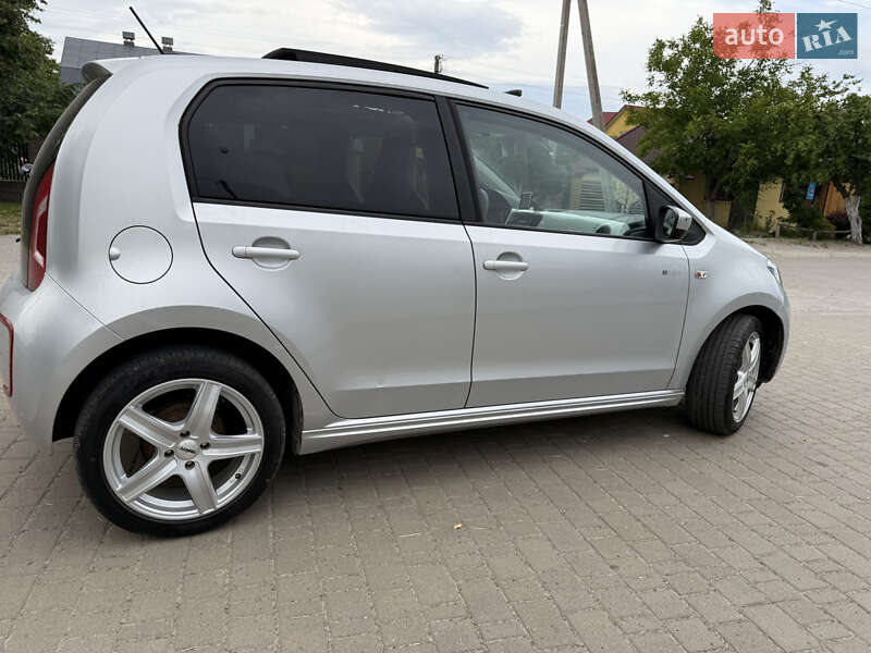 Хэтчбек Volkswagen e-Up 2014 в Львове