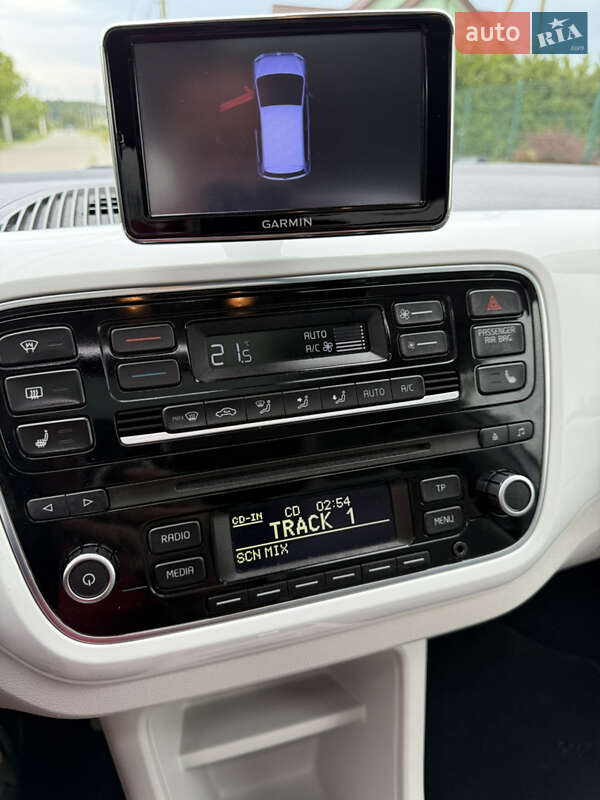 Хэтчбек Volkswagen e-Up 2014 в Львове