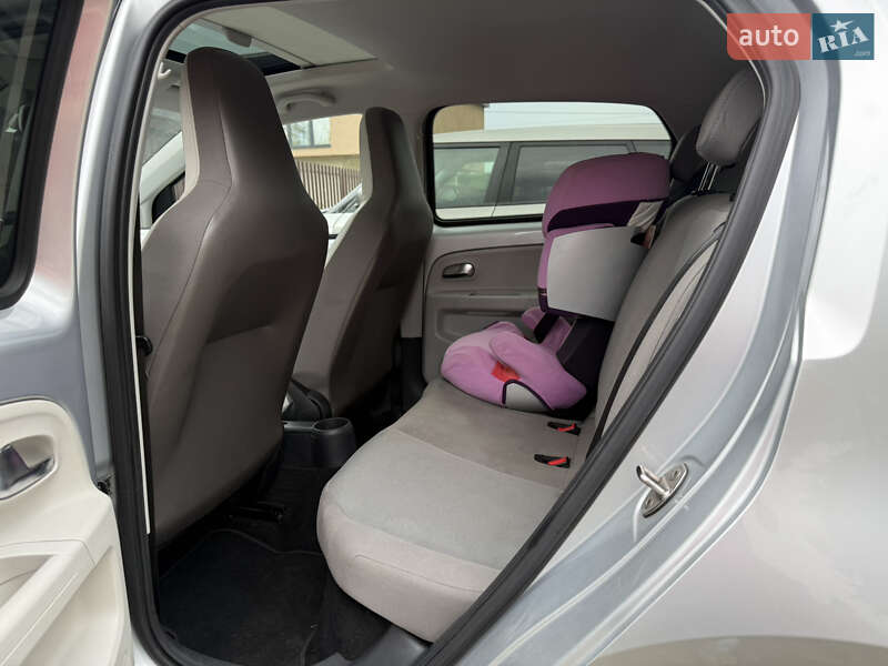 Хэтчбек Volkswagen e-Up 2014 в Львове
