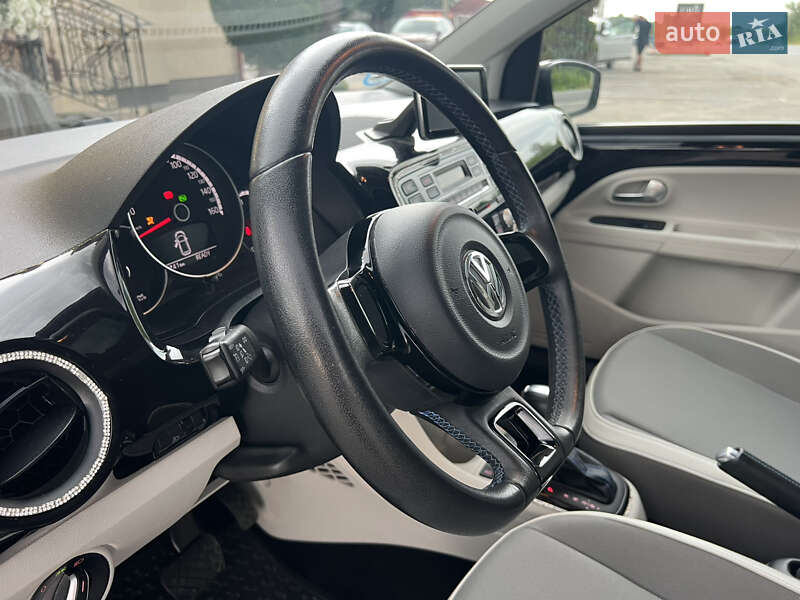Хетчбек Volkswagen e-Up 2015 в Тернополі