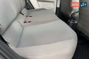 Хэтчбек Volkswagen e-Up 2015 в 