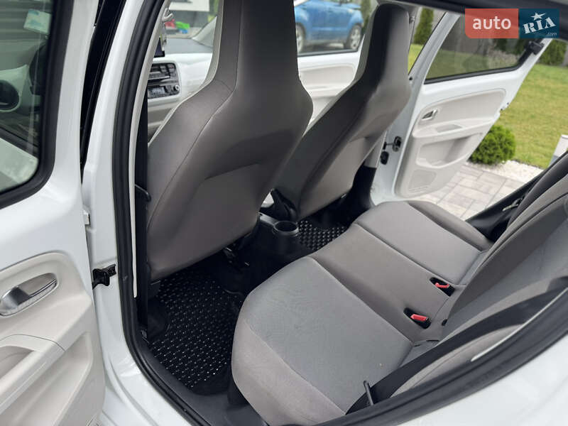 Хэтчбек Volkswagen e-Up 2014 в Ровно