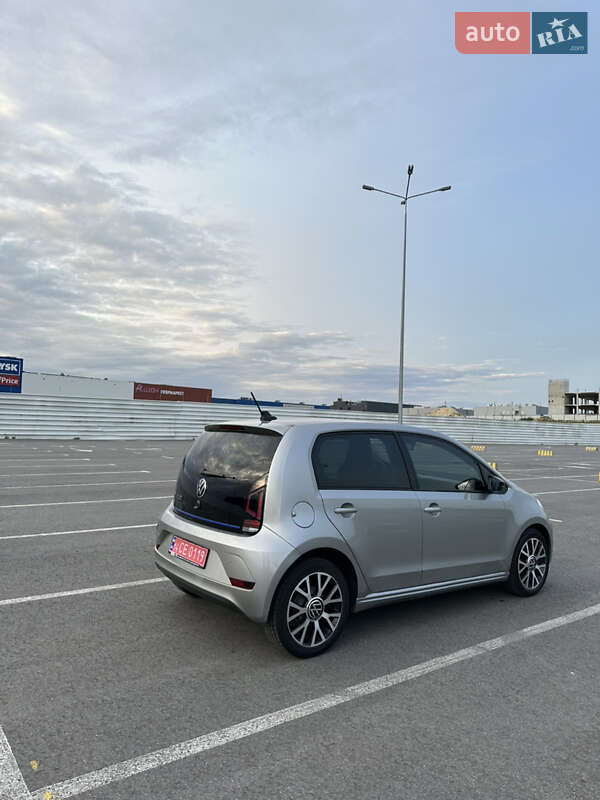 Хэтчбек Volkswagen e-Up 2020 в Львове