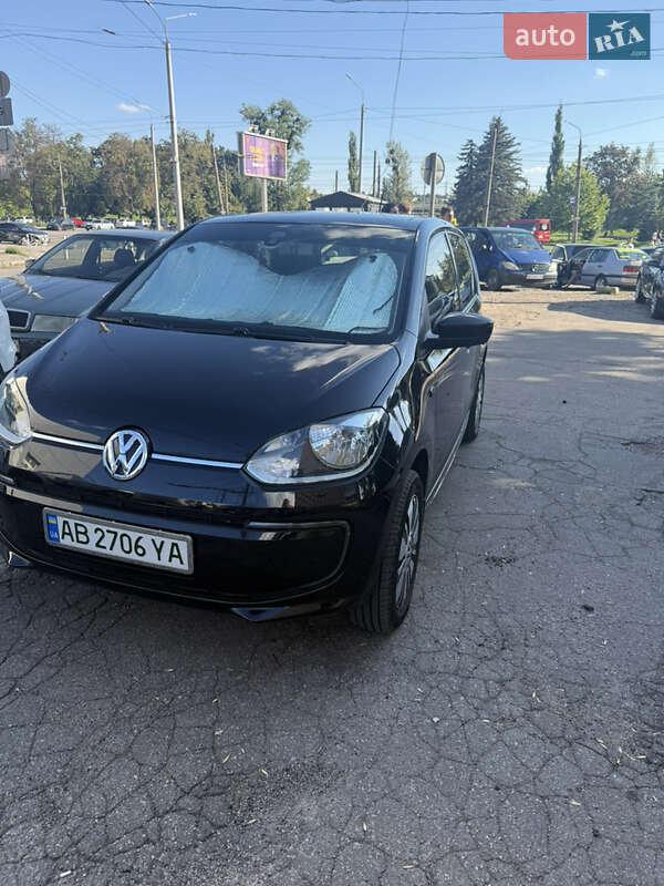 Хетчбек Volkswagen e-Up 2014 в Вінниці