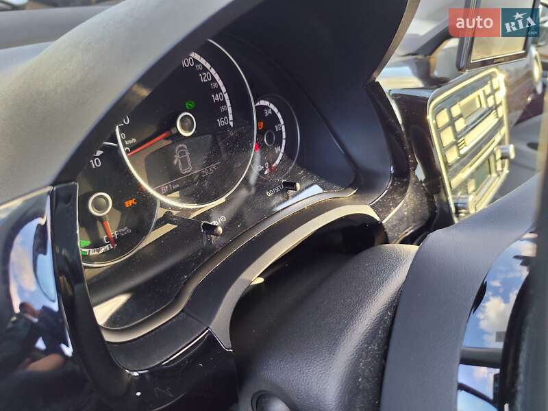 Хетчбек Volkswagen e-Up 2015 в Києві