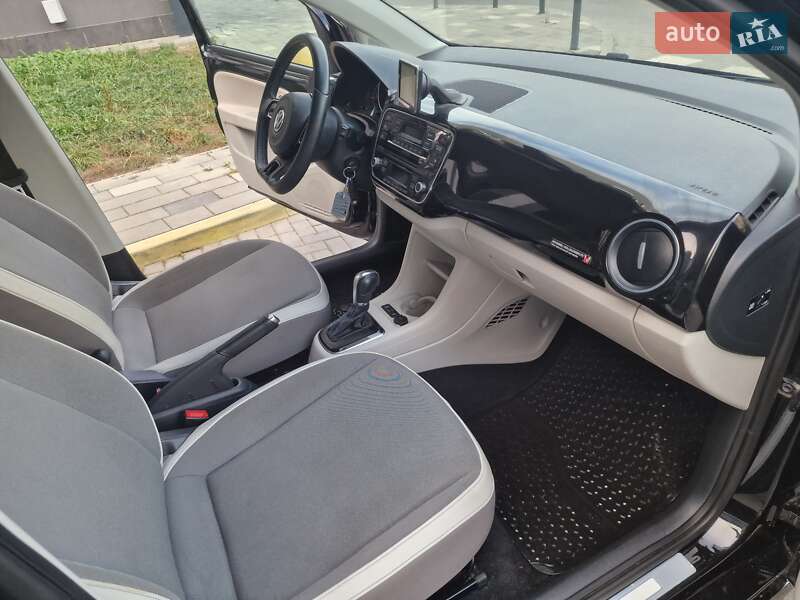 Хэтчбек Volkswagen e-Up 2014 в Львове