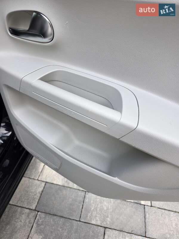 Хэтчбек Volkswagen e-Up 2015 в Ровно фото 9 Хэтчбек Volkswagen e-Up 2015 в Ровно